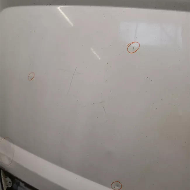 Porta carico posteriore a battente sinistra