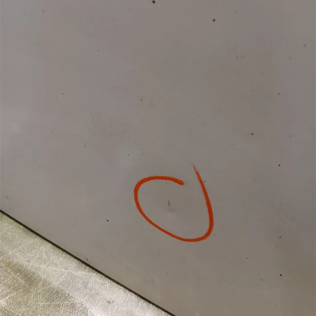 Porta carico posteriore a battente sinistra