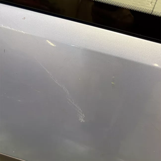 Porta posteriore destra con apertura finestrino