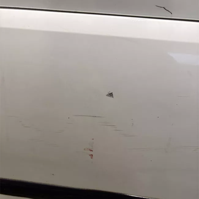 Porta posteriore destra con apertura finestrino