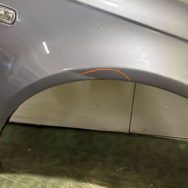 Parafango anteriore destro