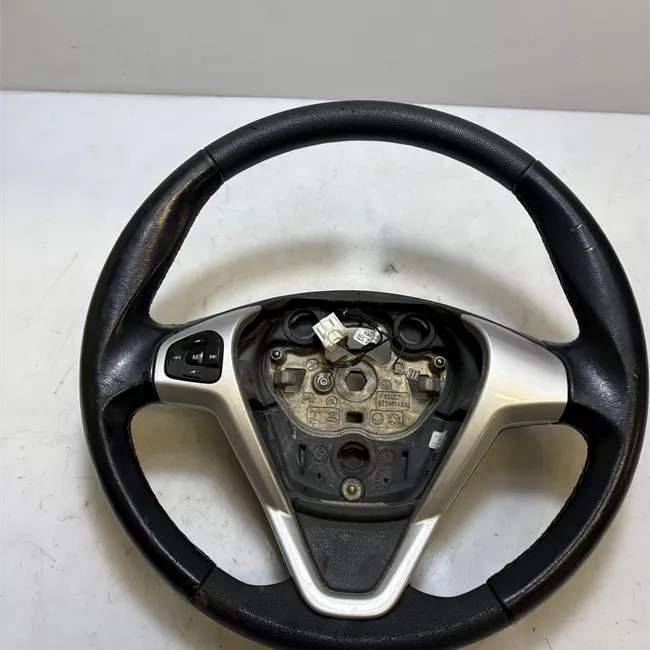 Volante con comandi radio