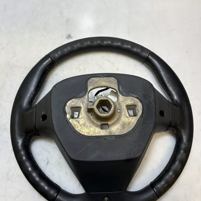 Volante con comandi radio