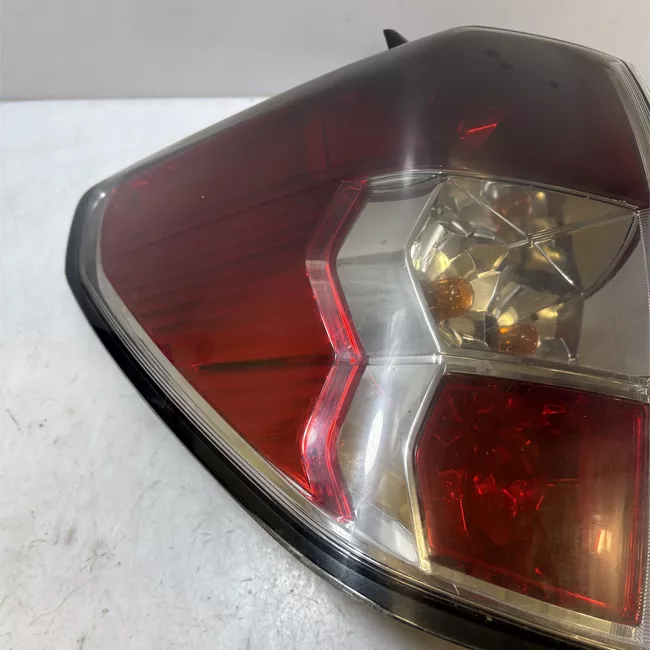 Fanale posteriore sinistro