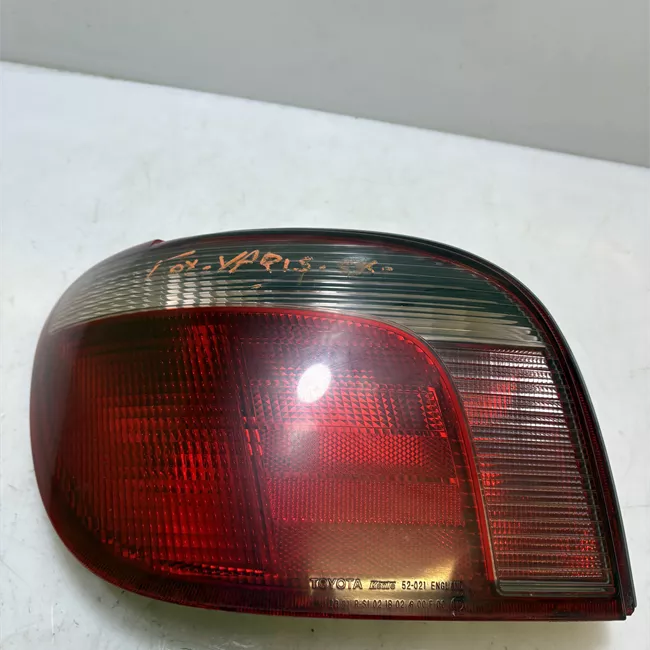 Fanale posteriore sinistro 08/99>12/02<