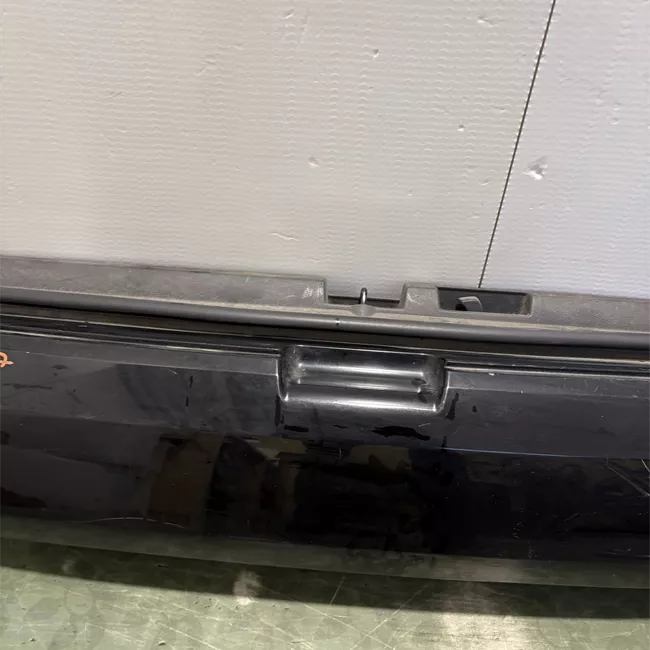 Rivestimento posteriore ribaltabile