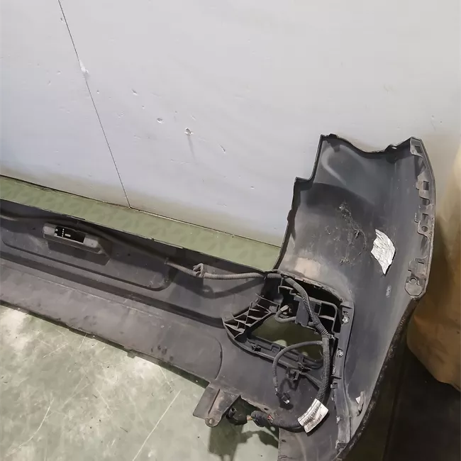 Paraurti posteriore con sensore parcheggio Nero