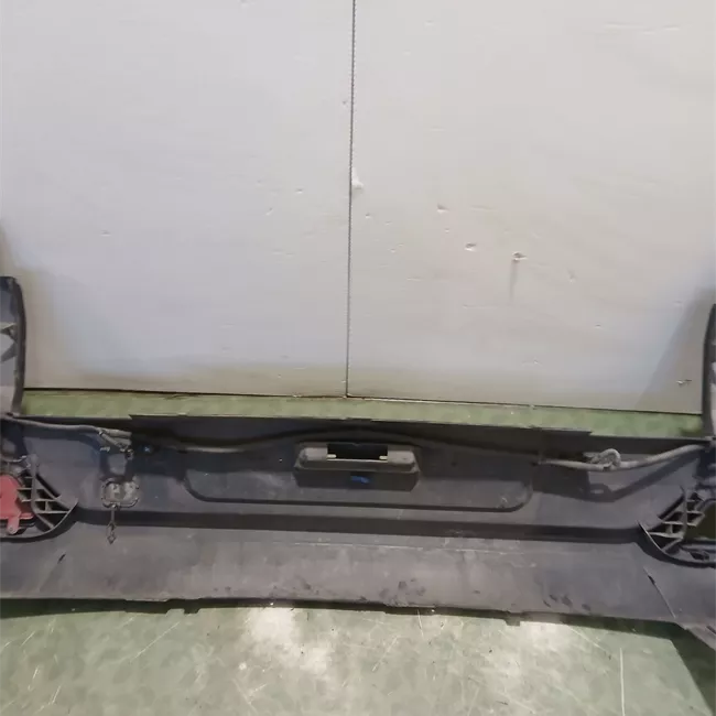 Paraurti posteriore con sensore parcheggio Nero