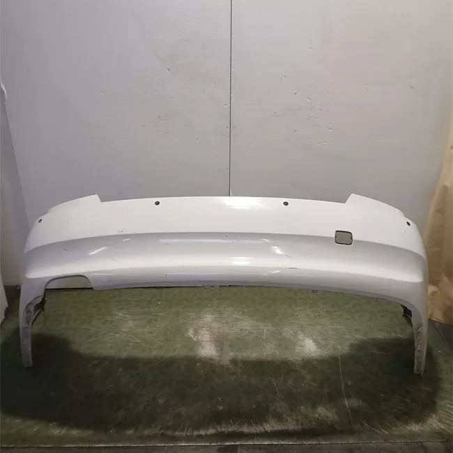 Paraurti posteriore Verniciato con sensore parcheggio