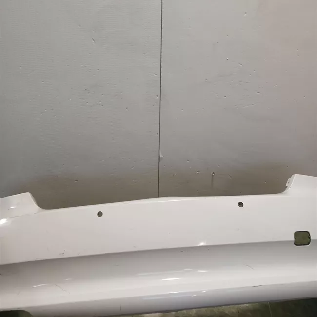 Paraurti posteriore Verniciato con sensore parcheggio