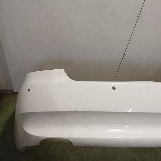 Paraurti posteriore Verniciato con sensore parcheggio