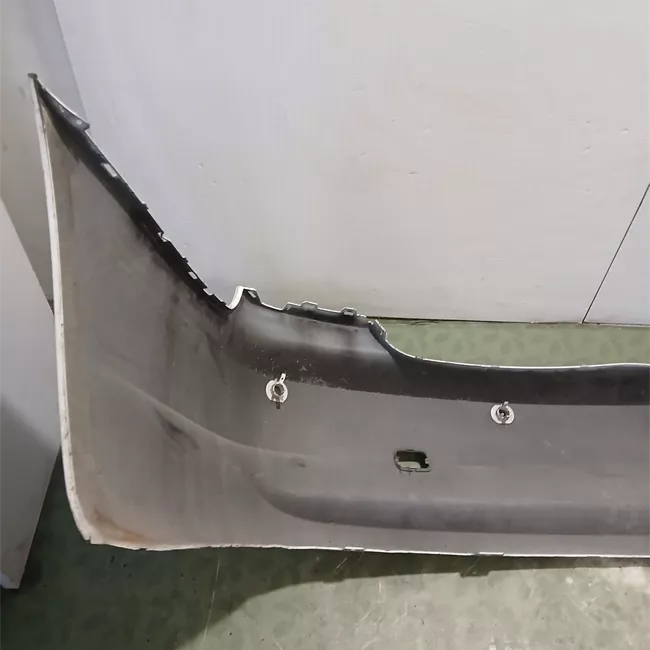 Paraurti posteriore Verniciato con sensore parcheggio