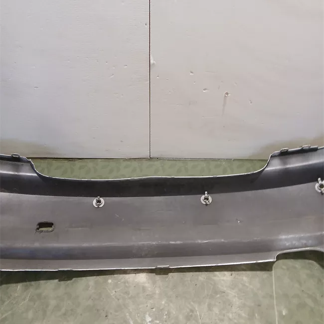 Paraurti posteriore Verniciato con sensore parcheggio