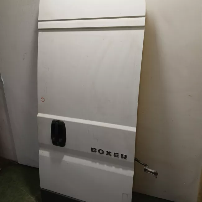 Porta carico posteriore a battente destra apertura 180 o 270 gradi