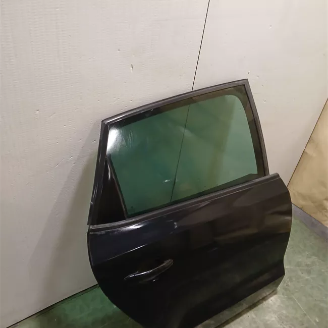 Porta posteriore destra