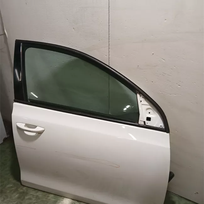 Porta anteriore destra