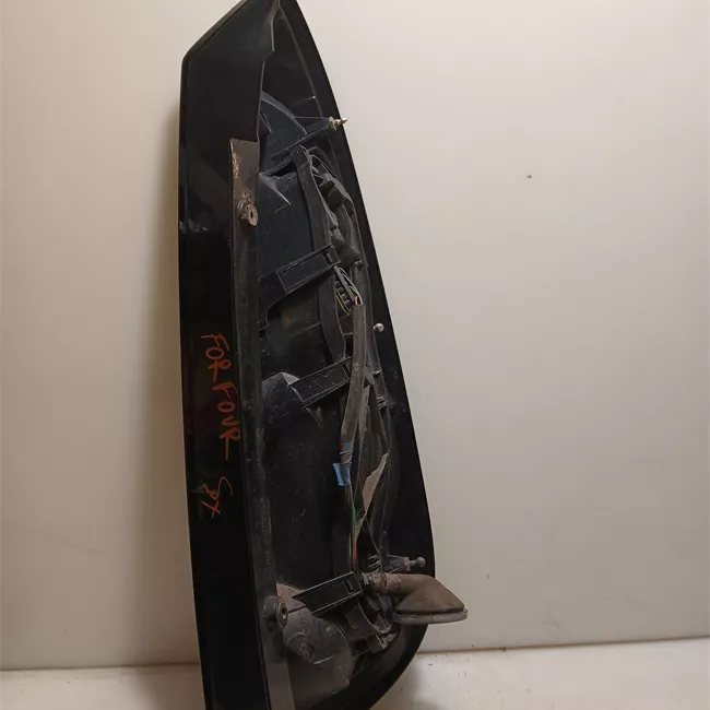 Fanale posteriore sinistro 04-05<