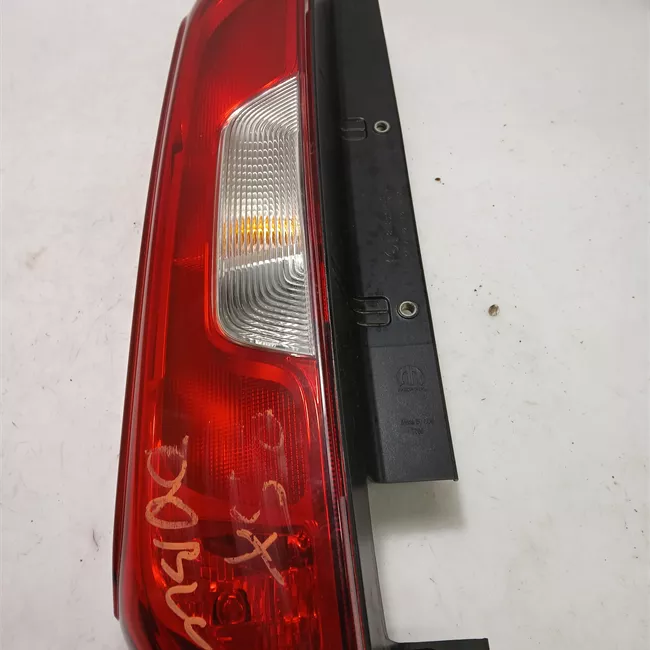 Fanale posteriore sinistro portello posteriore