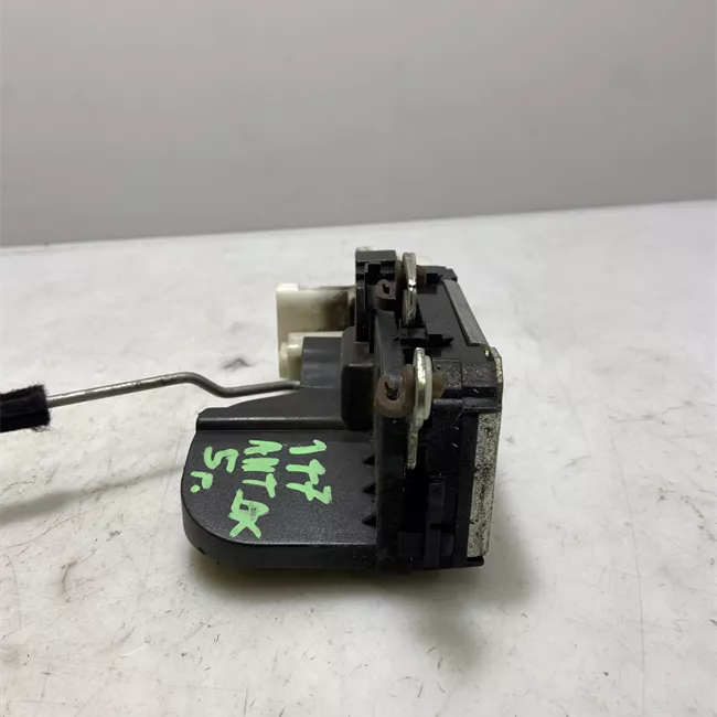 Serratura chiusura centralizzata porta anteriore destra