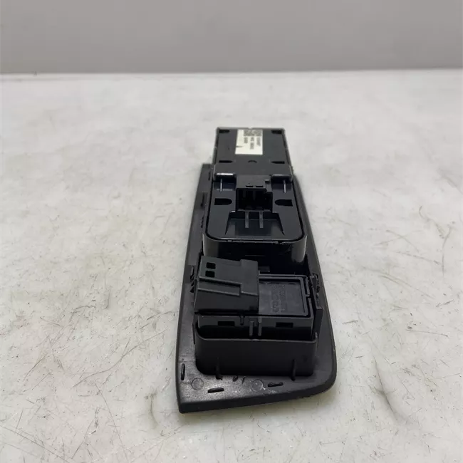 Blocco comandi alzacristalli e retrovisori esterno con fermo sicurezza bambini elettrico