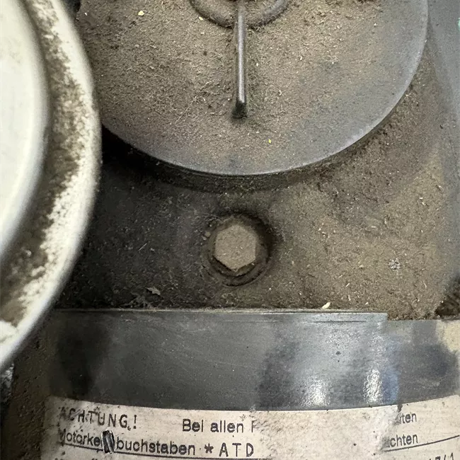 Motore semicompleto rotazionale