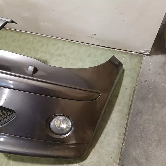 Paraurti anteriore Lavafari, Primer