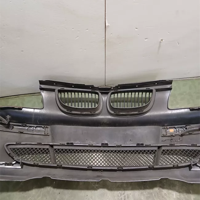 Paraurti anteriore Lavafari, Primer