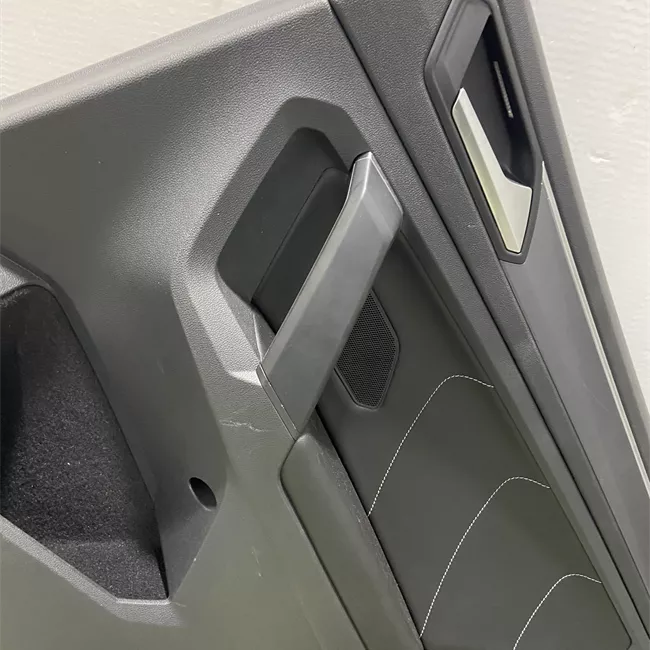 Pannello interno porta posteriore destro Pelle nero titanio