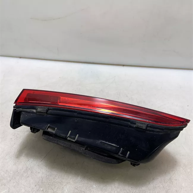 Fanale posteriore parte interno destro Led High