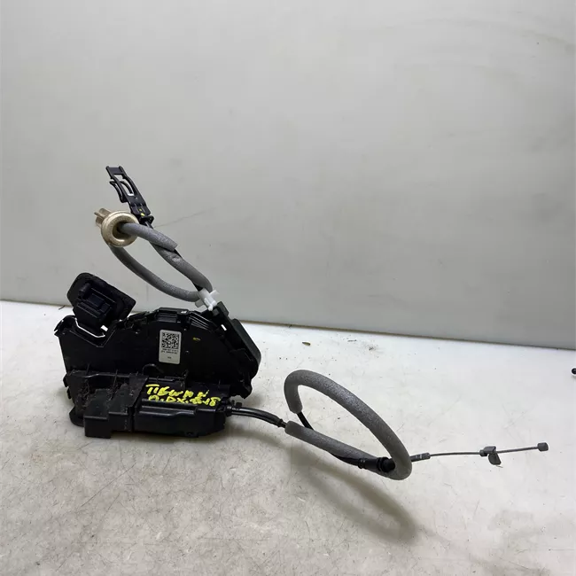 Serratura porta anteriore destra