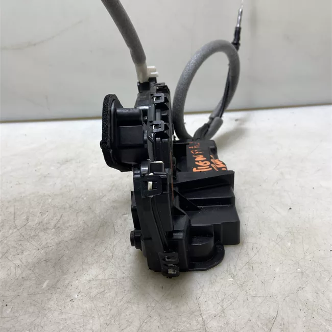 Serratura porta posteriore destra