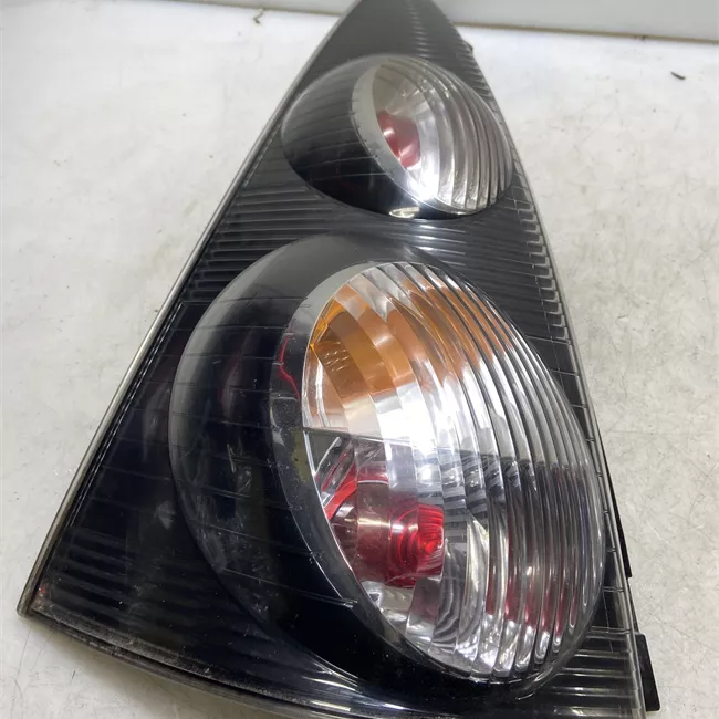 Fanale posteriore sinistro