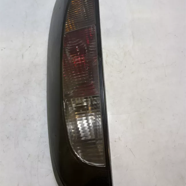 Fanale posteriore sinistro Tinta scura