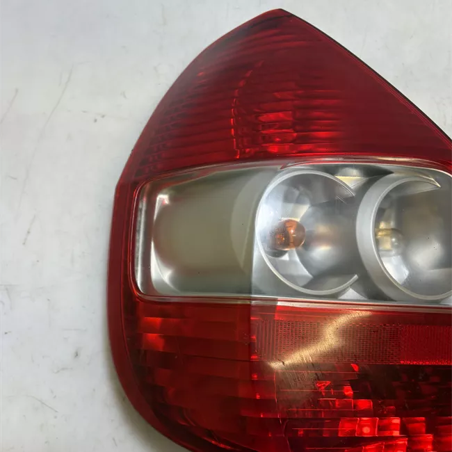 Fanale posteriore sinistro 2005>