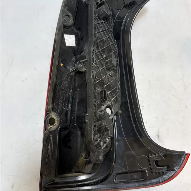 Fanale posteriore sinistro