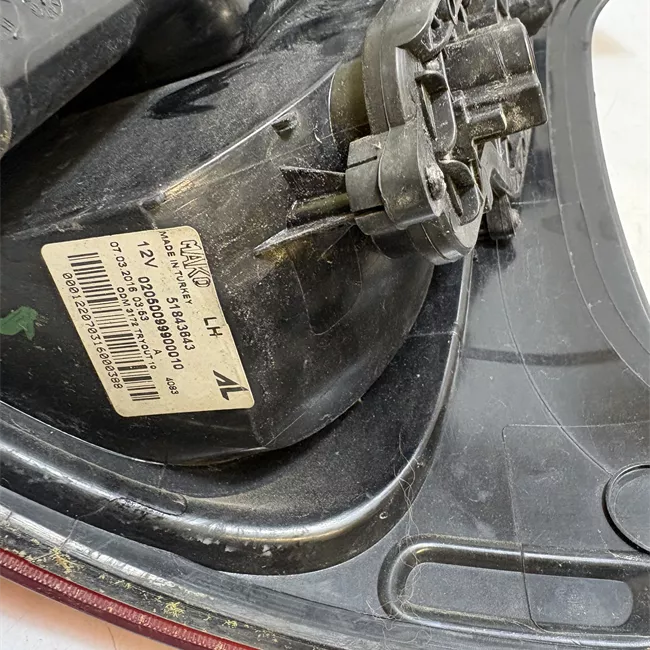 Fanale posteriore sinistro