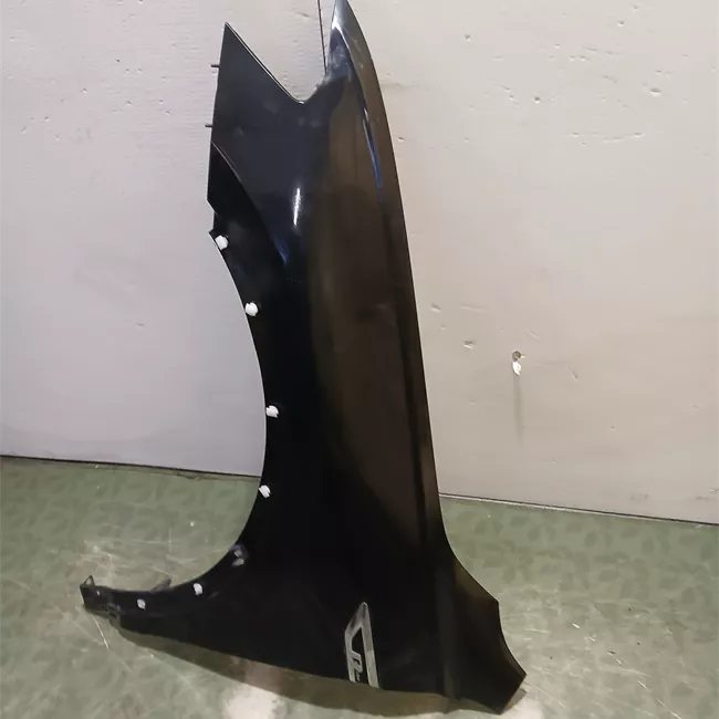 Parafango anteriore sinistro