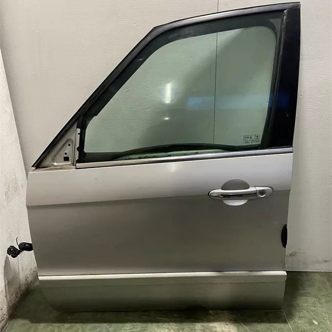 Porta anteriore sinistra