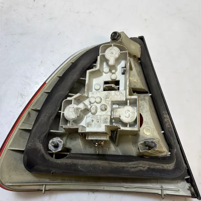 Fanale posteriore parte esterno destro Indicatori Direzione Bianchi