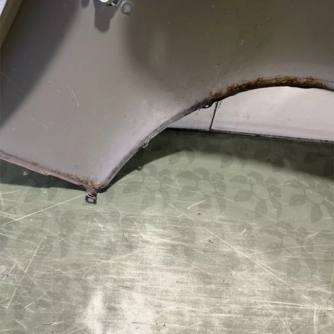 Parafango anteriore sinistro