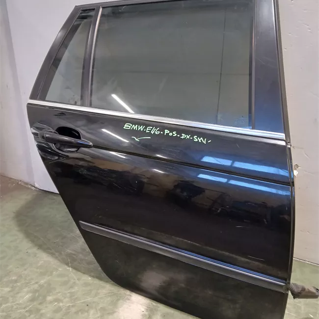 Porta posteriore destra