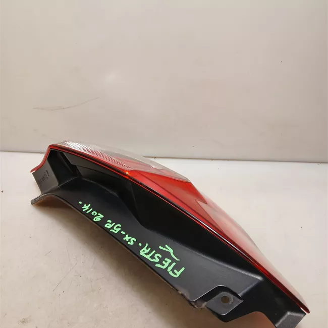 Fanale posteriore sinistro Livello 6