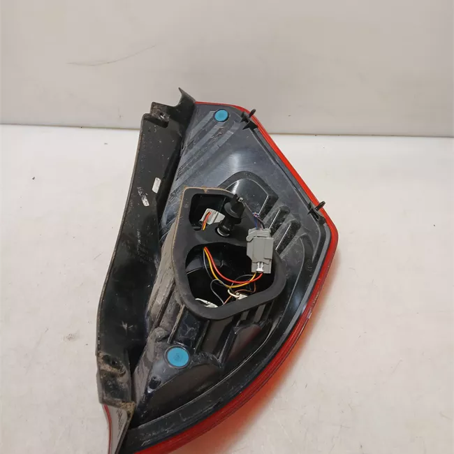 Fanale posteriore sinistro Livello 6