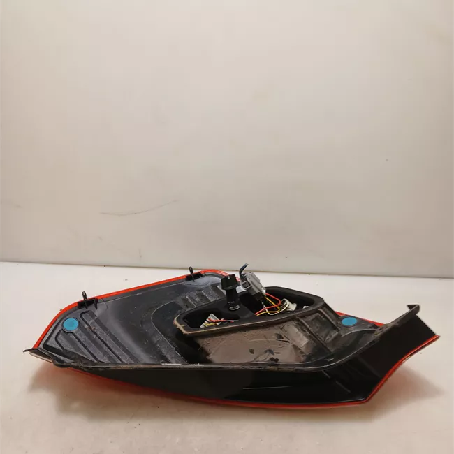 Fanale posteriore sinistro Livello 6