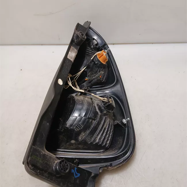 Fanale posteriore sinistro