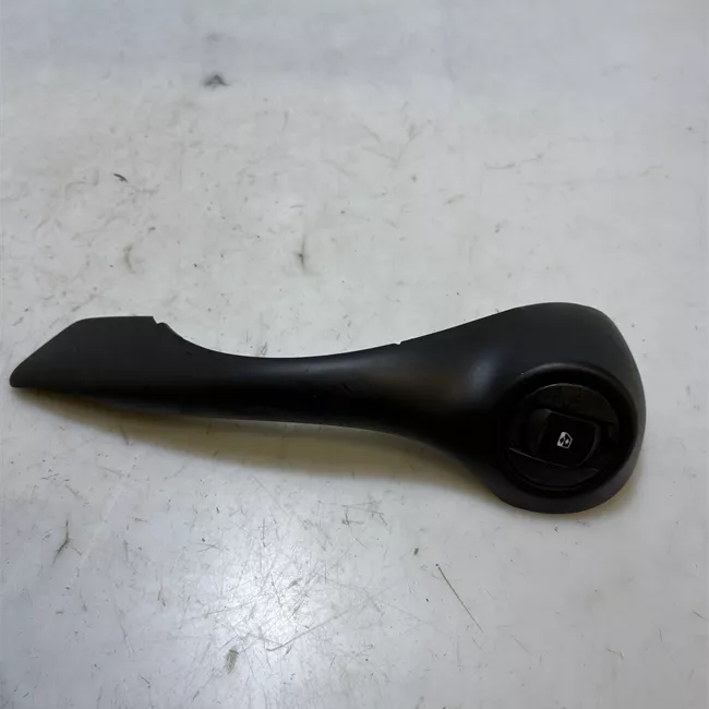 Interruttore alzacristalli porta anteriore destro