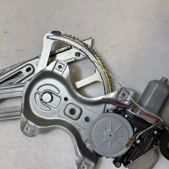 Alzacristallo elettrico porta anteriore sinistro con motorino