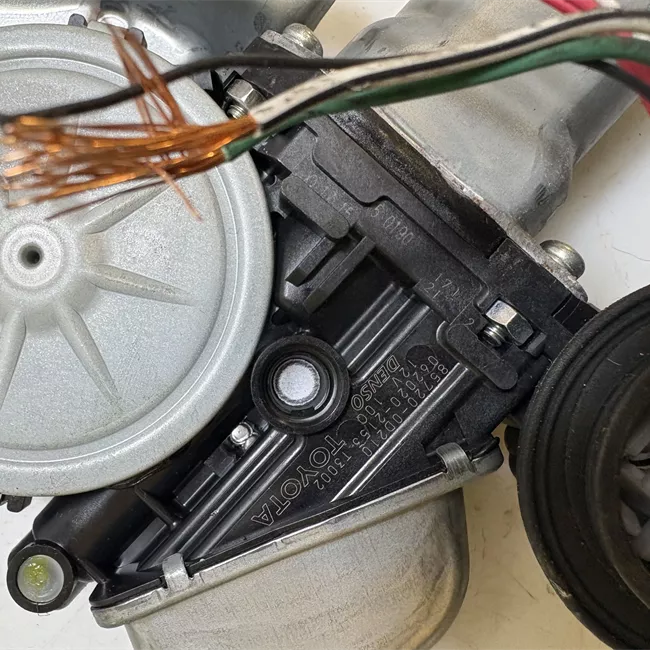 Alzacristallo elettrico porta anteriore sinistro con motorino