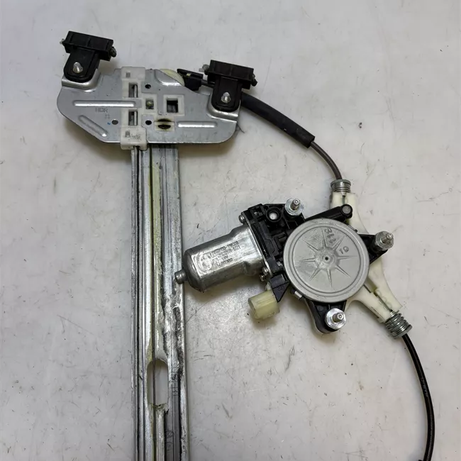 Alzacristallo porta anteriore sinistro