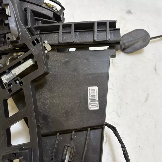 Serratura porta posteriore sinistra